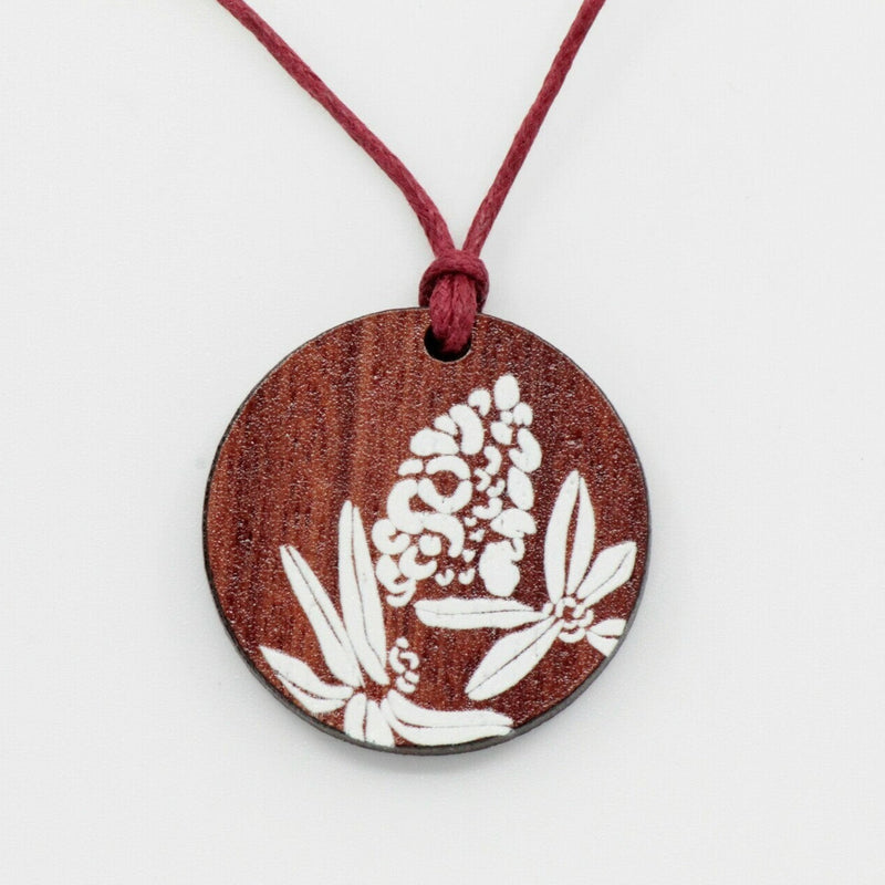 Buttonworks | White Floral Banksia Necklace