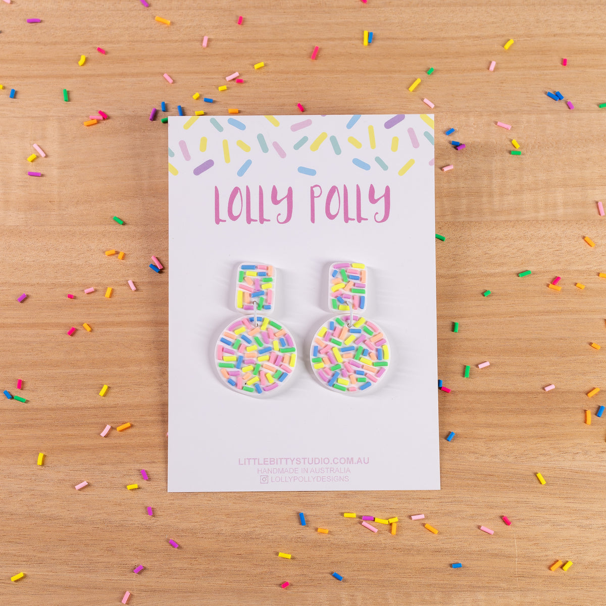 Pastel white Circle Drops Medium
