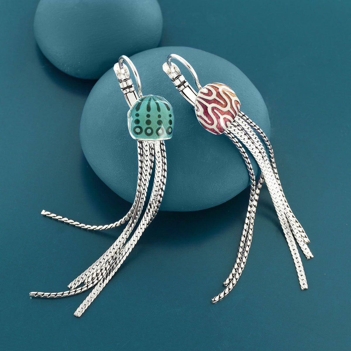Taratata | Lever back earrings fantaisie - Abysses - Red and Green Jellyfish