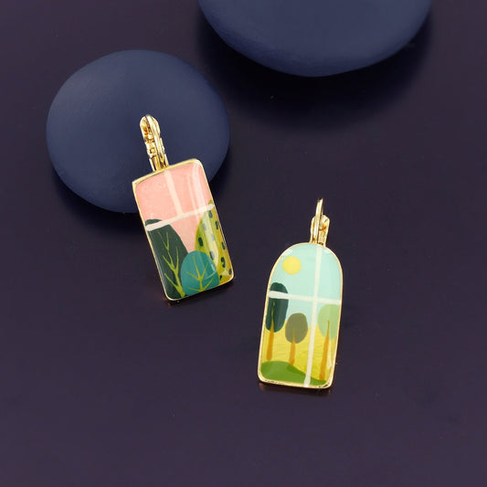01703- Lever back earrings fantaisie  Curieuse