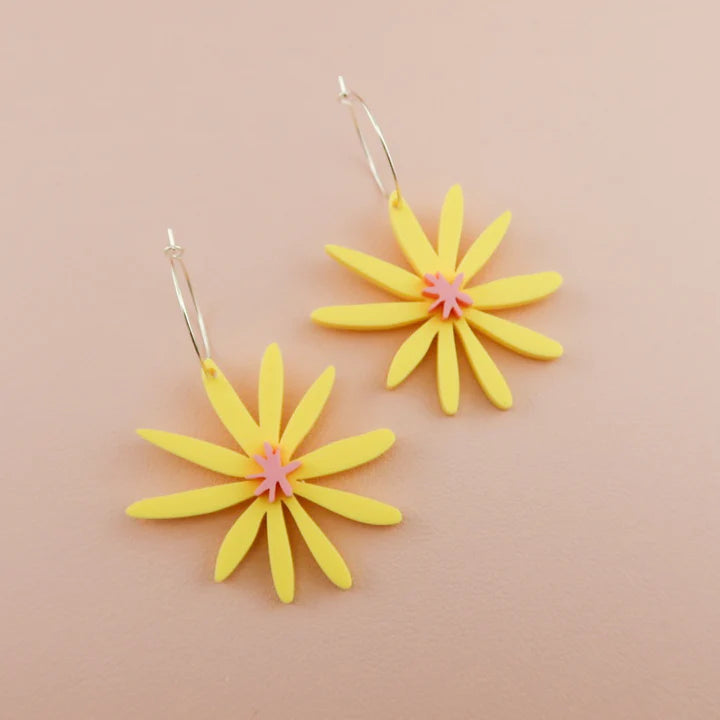 Pink Nade | Daisy Hoop Earrings