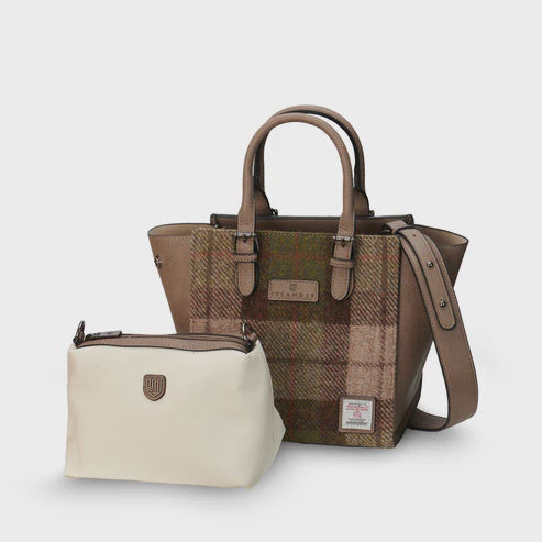 Islander | The Medium Caillie Tote - Chestnut Tartan