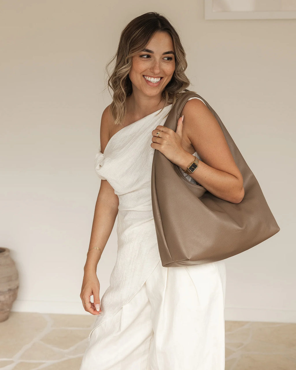 Louenhide | Monaco Shoulder Bag Mocha Mousse