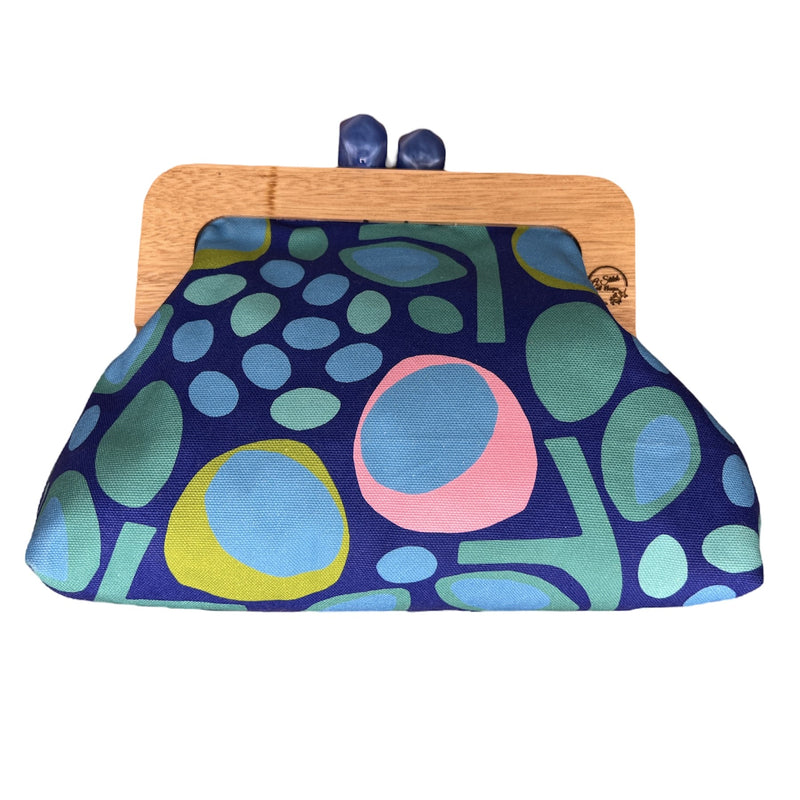A Stitch of Hope | Handbag - Blue Spots with a Touch of Pink