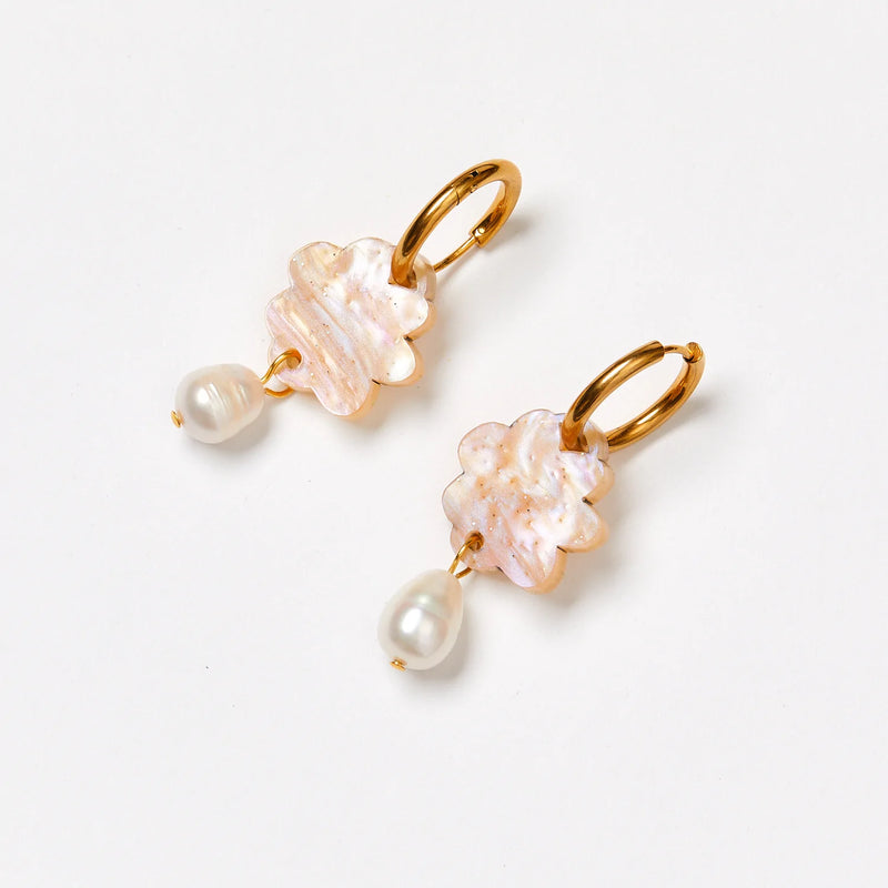 Martha Jean | Cloud + Pearl Earrings | Gold Swirl