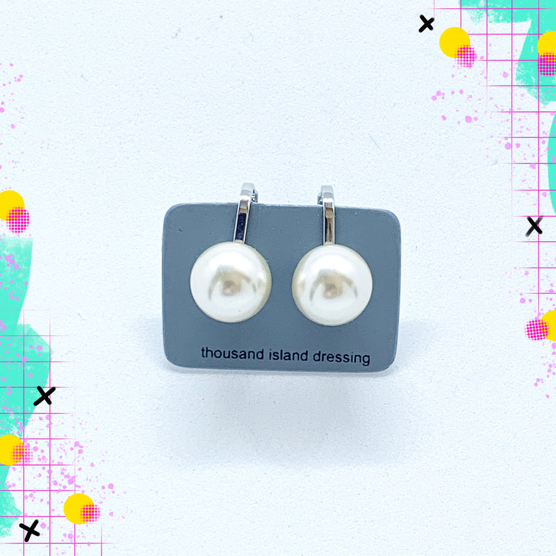 CLIP ON | TID pearl clip ons