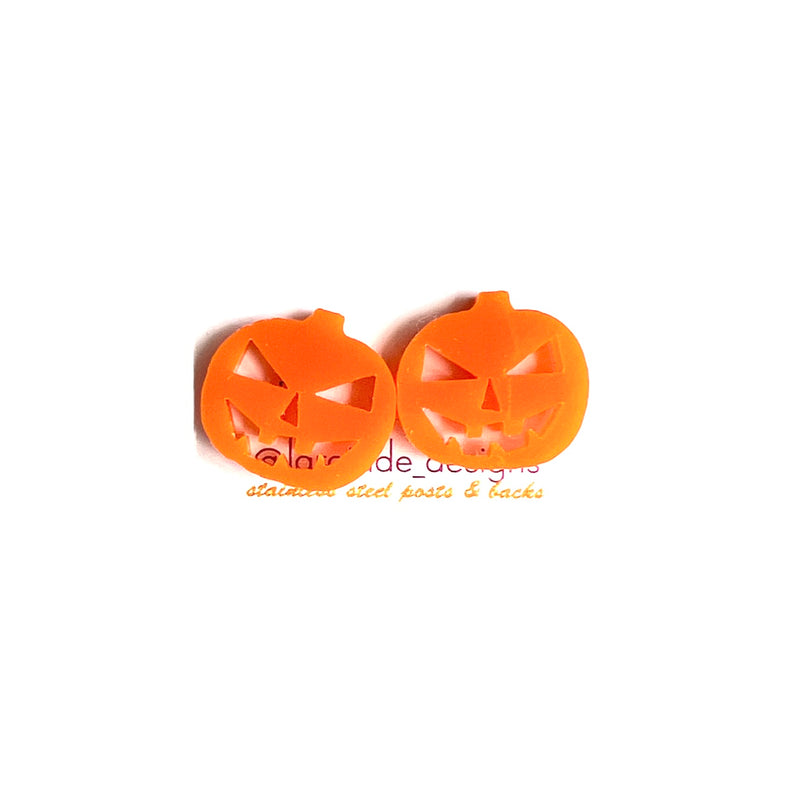 Lara Jade | Halloween pumpkin orange