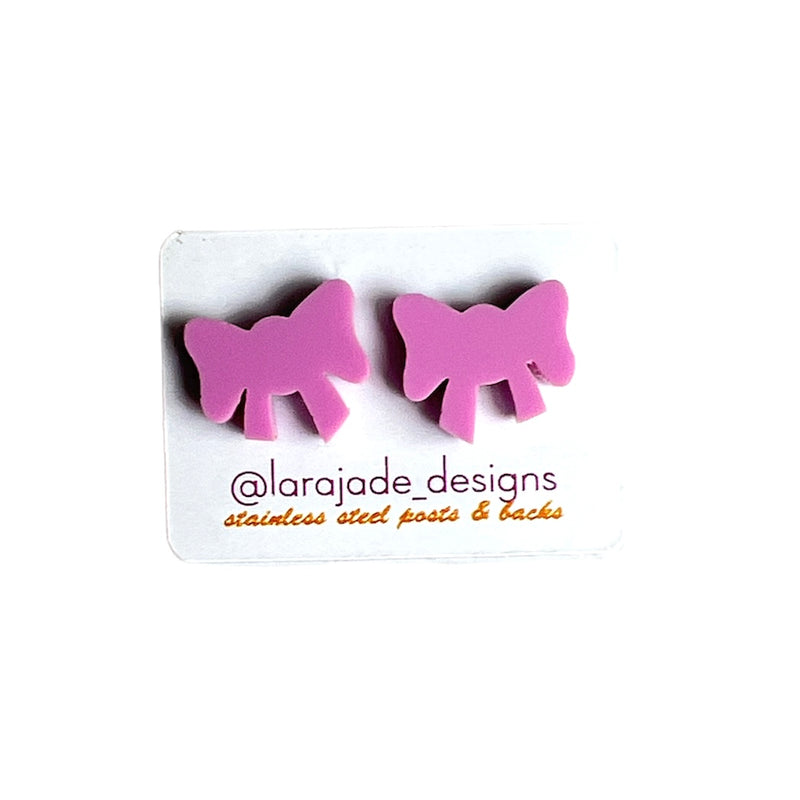 Lara Jade | Bow studs pale pink